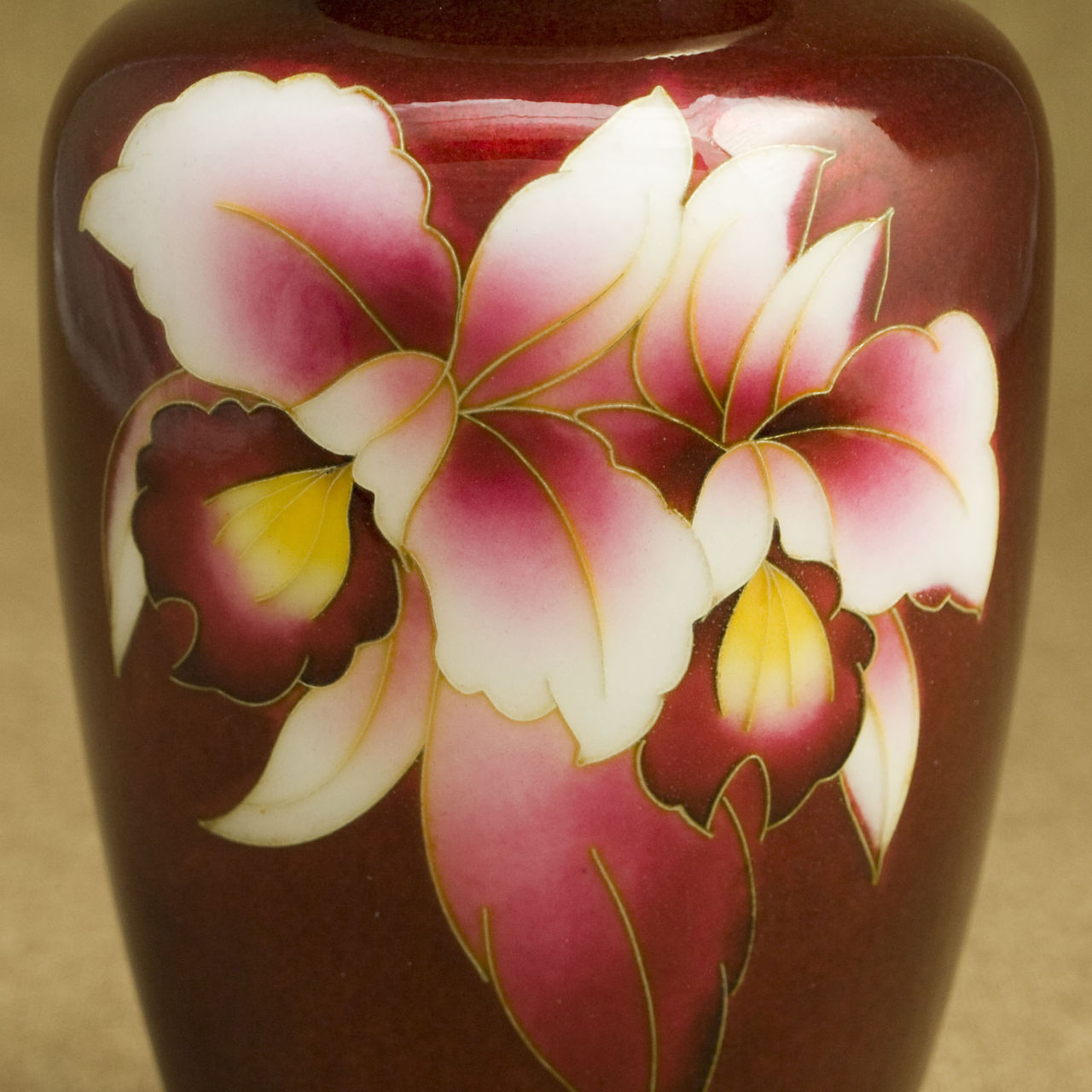 6寸並形赤透け カトレア 花瓶 | 製品 | 加藤七宝製作所ウェブサイト